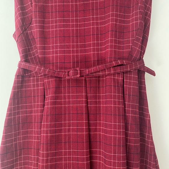 Go International Plaid Cap Sleeves Cowl Neck Mini Dress with Belt Size 13 - Picture 4 of 13